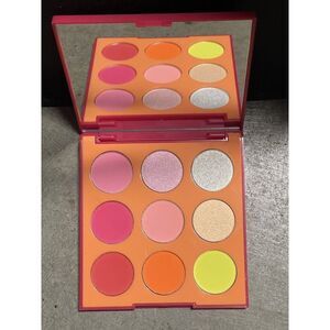 Morphe 911 Hot For Hue Artistry Palette, NEW